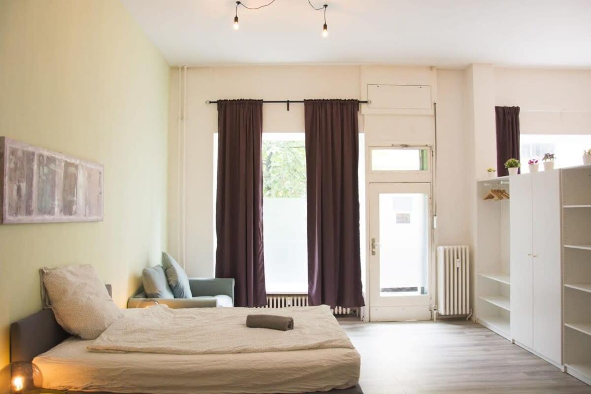 Family Apartment Moabit Berlin Bagian luar foto